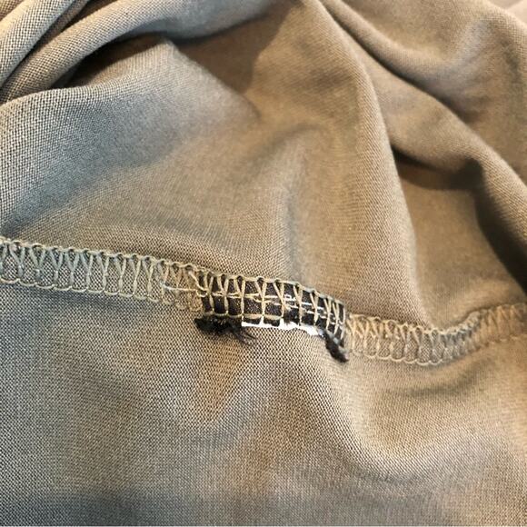 WHBM army olive green v neck top size Extra Large XL - Picture 9 of 11